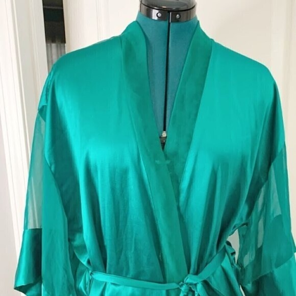 Victoria's Secret Gold Label Silky Lightweight Sheer Tie Vintage Kimono Robe - Picture 5 of 13